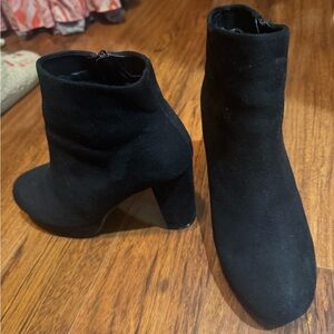 Elegant Black Ankle Boots